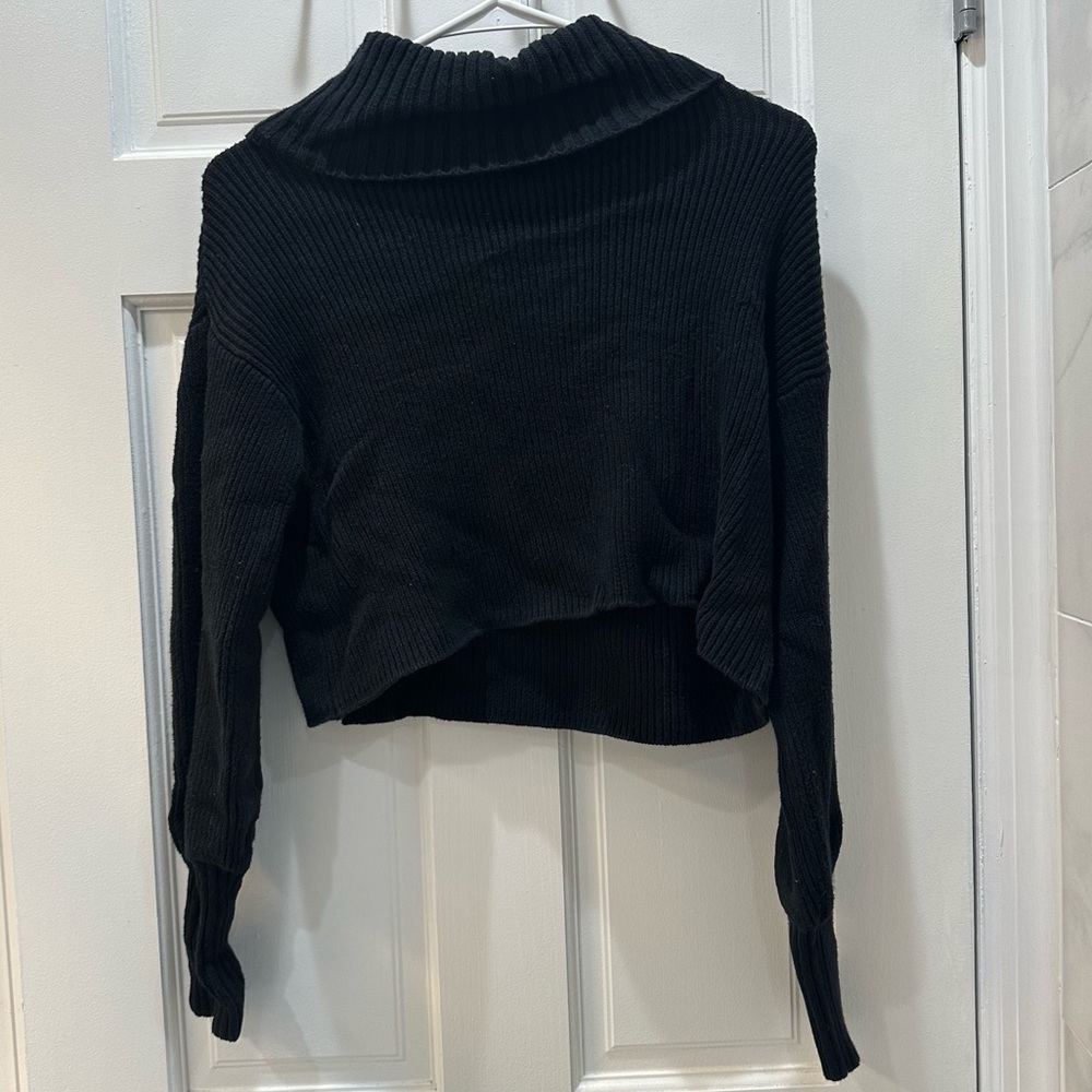 Black Turtle Neck Cropped Sweater